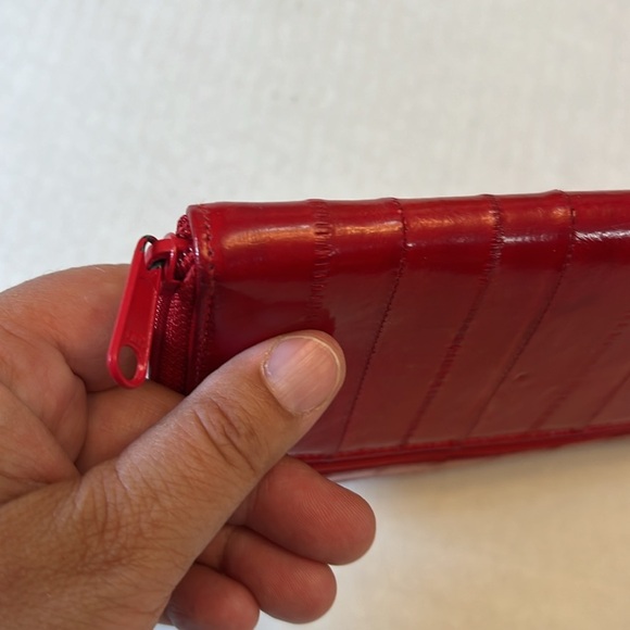 EEL SKIN VINTAGE RED WALLET - Picture 16 of 16